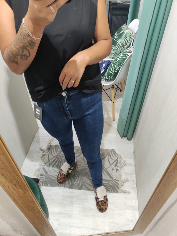 PANTALÓN SKINNY CLARO